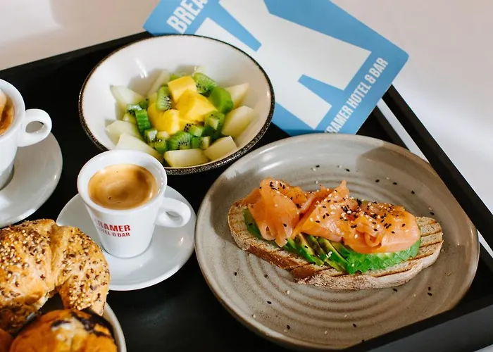 克莱默酒店 3*